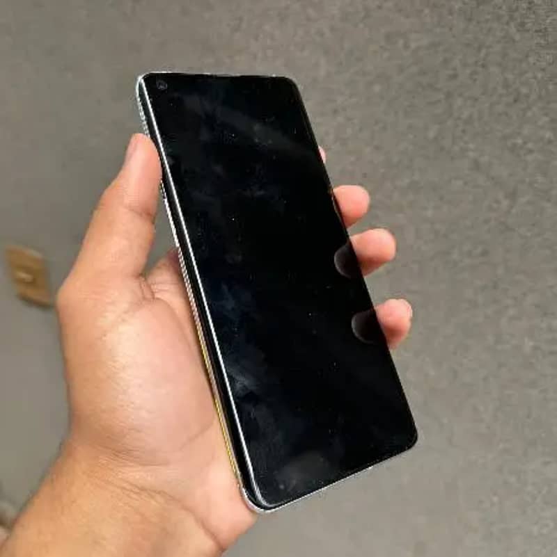 OnePlus 9 pro physical dual sim approved(8+8/256gb) 5