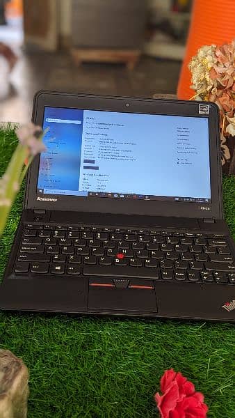 Lenovo ThinkPad X140e (Black) - AMD Dual Core APU 11.6" HD Win. 10 3