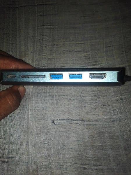 laptop USB port 1