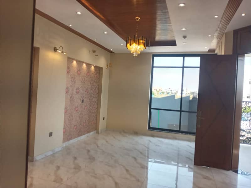 5 MARLA IDEAL LOCATION BRAND NEW HOUSE FOR SALE IN DHA RAHBAR BLOCK N 0