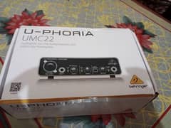 Behringer U-PHORIA UMC22 2×2 USB Audio Interface 0
