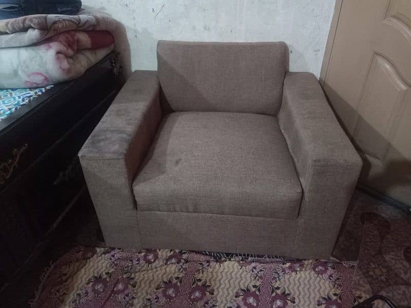 L shaped 3 seater and 1 seater 0