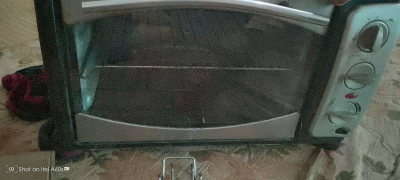 good condition oven gate lock nei HOTA baqi work krta hay 1