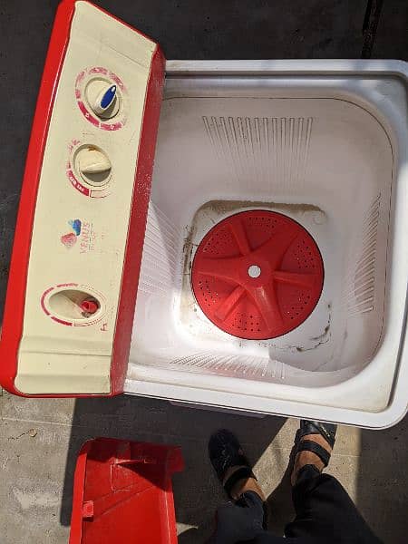 Venus Washing machine for sale look like a new condition 0