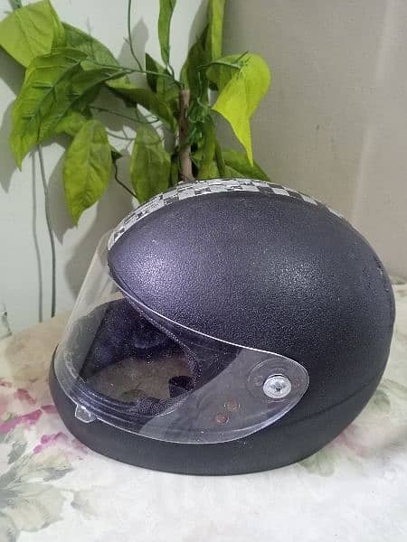 Penguin Helmet 0