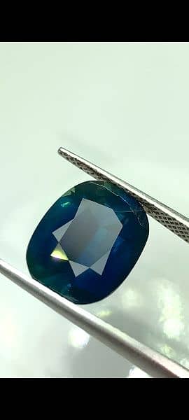 Natural Sapphire piece top quality with amazing luster and colour 4
