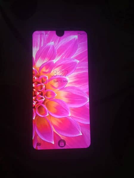 Aquos R2 non pta with all accessories exchange available 0