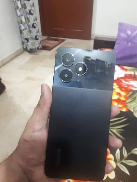 Realme C51,, with box and 33wfast charger(4+4+128 gb) 5