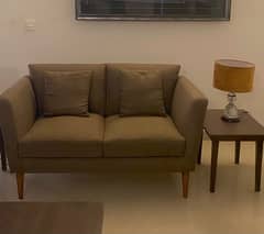 2 seater sofa (9/10) condition