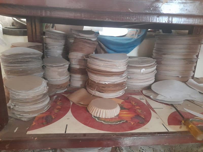 Runing Business for sale Paper plate making machine 4dieys set option 5
