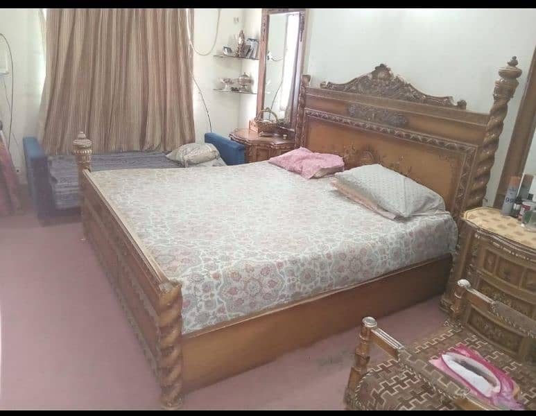 King size Double Bed 03002558065 5
