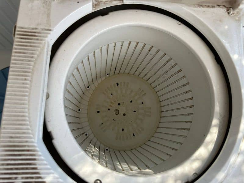 washing machine 9 kg in good condition 3