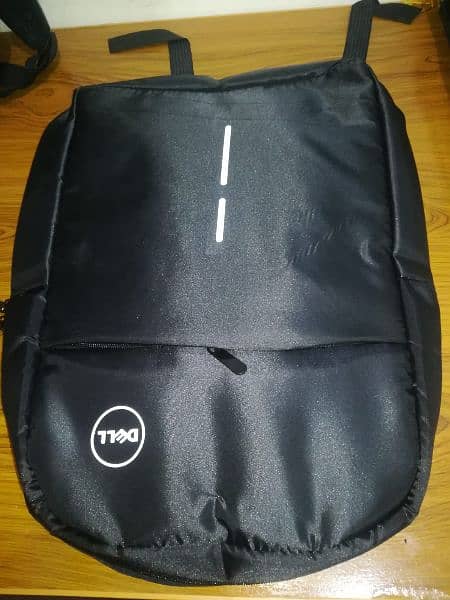 Laptop and university college bags 100% original quality with grantee 5