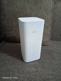Huawei B818-260, 5G ready router (LTE Cat. 19)