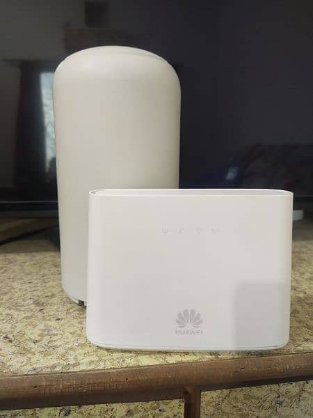 Huawei B2368-66 CAT13 4G+ High Speed LTE Router, PTA Approved 3