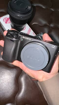 sony A6400 Body only complete box