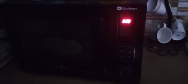 Dawlance microwave oven 1