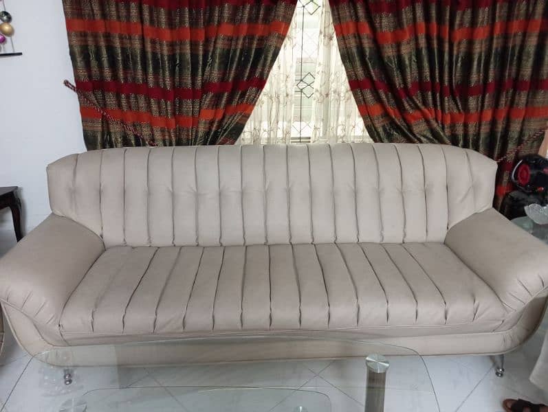 sofa 7 seater with 2 side tables and 01 centre table 2