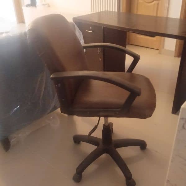 2 chairs for sale 4