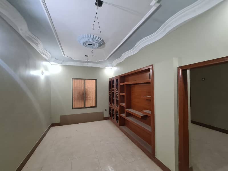 290 Sq Yards 1st Floor Portion 4 Bed D D For Rent In Gulshan-e-Iqbal 1