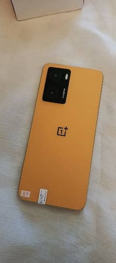 OnePlus N20SE 10/10 6gb/128gb with Accessories 0