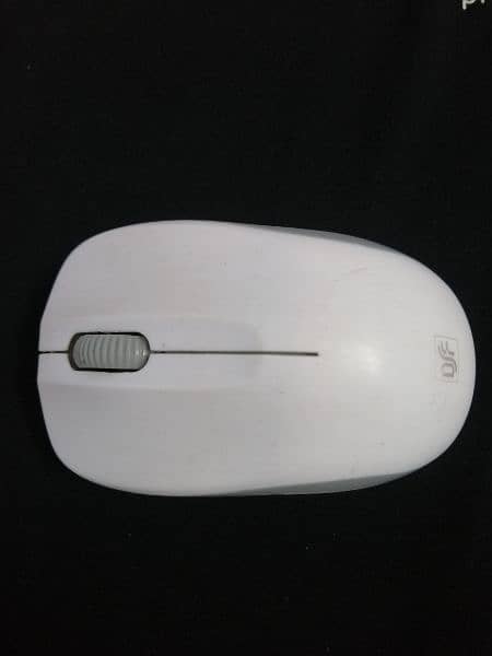 Branded Wireless Mouse White Color Wireless Mouse 1