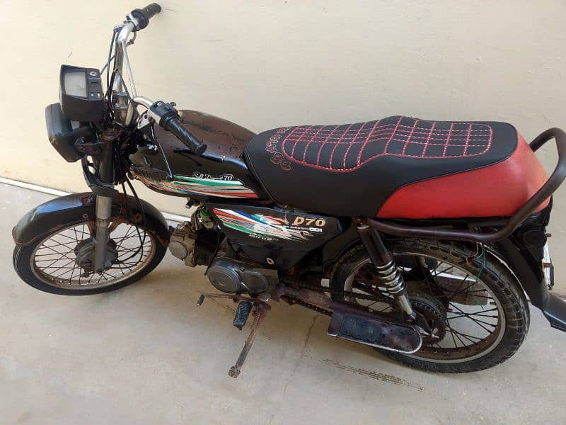 Unique 70 2016 Mint Condition for Sale in Ahsanabad 0