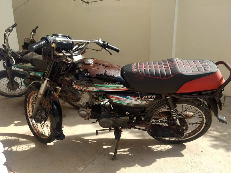Unique 70 2016 Mint Condition for Sale in Ahsanabad 10