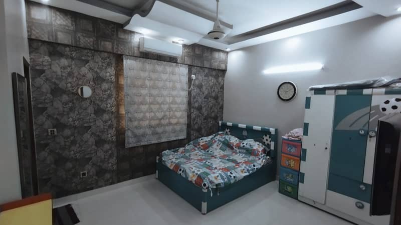3 Bed DD flat for sale in Nazimabad No. 3 2