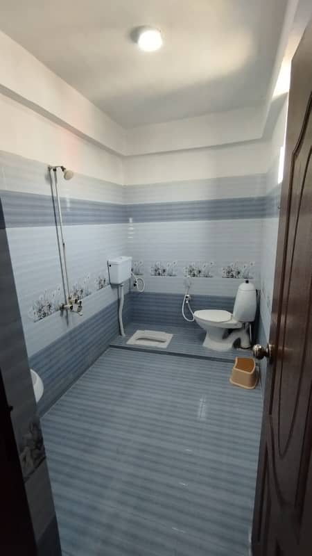 3 Bed DD flat for sale in Nazimabad No. 3 6