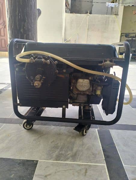 2.5 KVA generator 8/10 condition 3