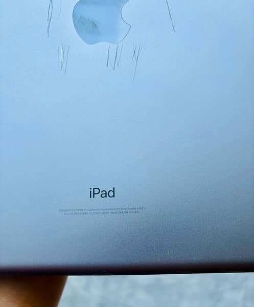 Apple iPad 6th generation 32GB 7