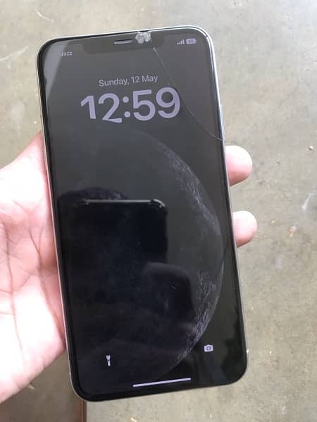 iphone 11 max pro 64 gb pta approved 4