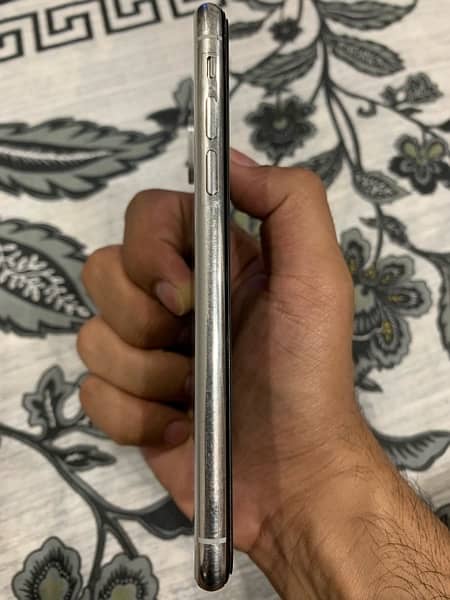 iPhone X 64GB PTA Approved Silver 0