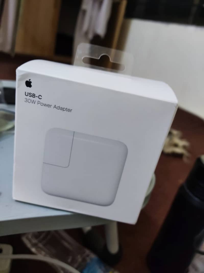Apple 30watt fast charger original for iPhones 0