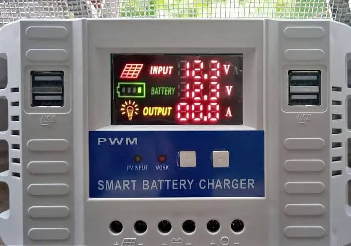 7 segment digital charge controller 30Amp, Smart charge controller. 0