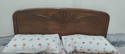 Queen size double bed 0