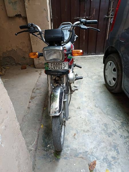 HONDA CD 70 TOTAL GENUINE IN SMOOTH CONDITION 3