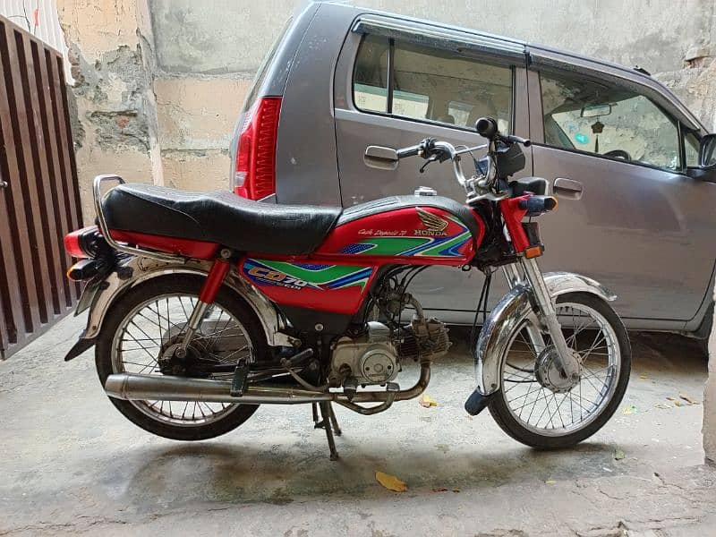 HONDA CD 70 TOTAL GENUINE IN SMOOTH CONDITION 4