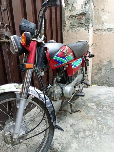 HONDA CD 70 TOTAL GENUINE IN SMOOTH CONDITION 6