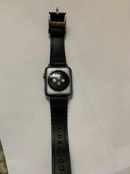 Apple Watch 42mm Aluminum (1st gen) 3