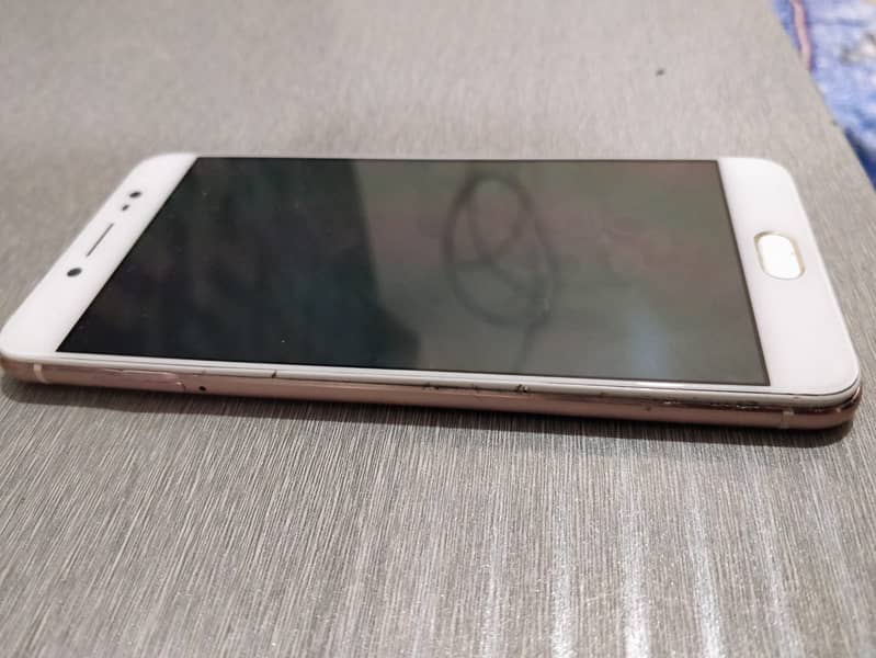 Vivo X7 for Sell 4GB-128GB / Condition 10/8 7