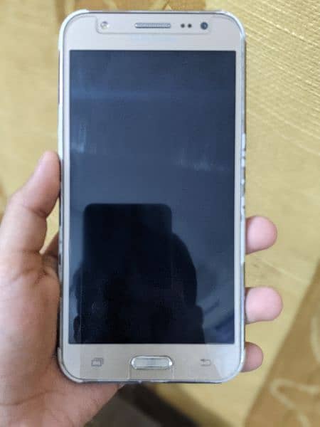 Samsung j5 ok condition with box and charger 10by10 condition 0