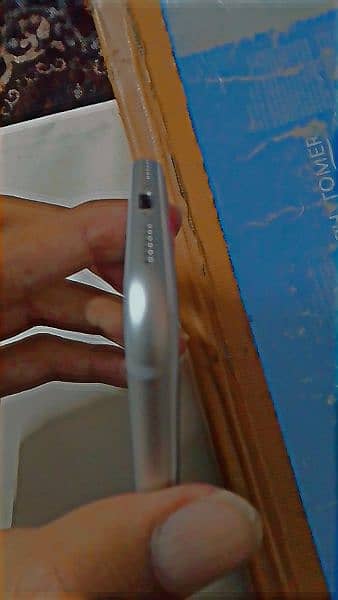 iphone 7 10/9.5 condition and non PTA 9