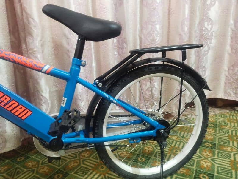 James Jordan bicycle for 10 y/o kids ( imported from dubai) 5