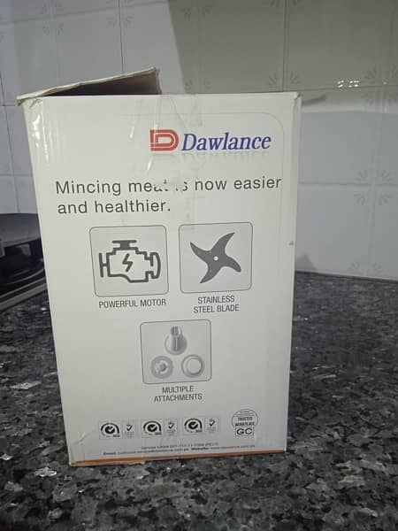 Dawlance meet chopper 600watt brand new only box open  whats/app 1