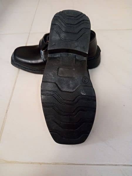 Brand New School Shoes at throw away Price 1