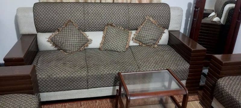 sofa brand new condition for sale 0