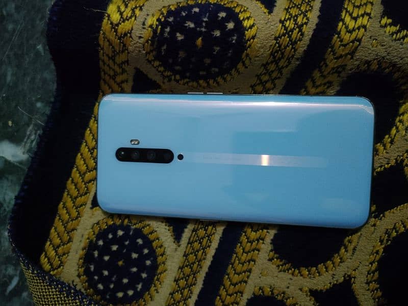 Oppo Reno 2f in good condition with box 0