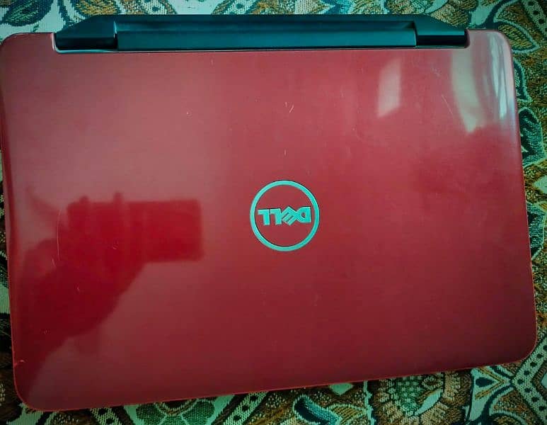 Dell Inspiron N5010 0